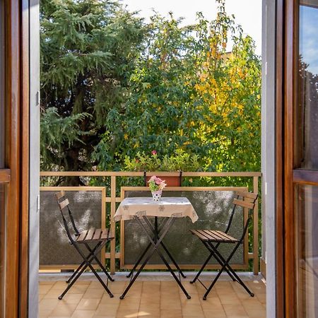 B&B A Casa Di Amici 卡塞塔 外观 照片