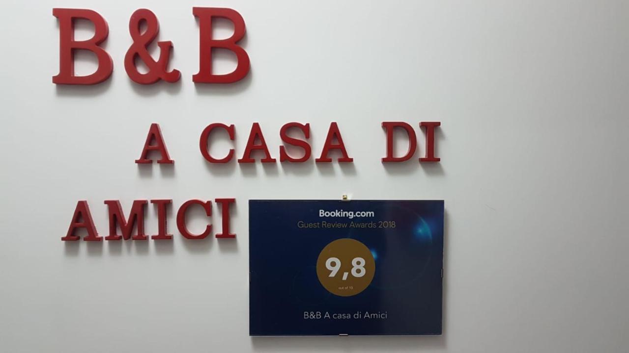 B&B A Casa Di Amici 卡塞塔 外观 照片